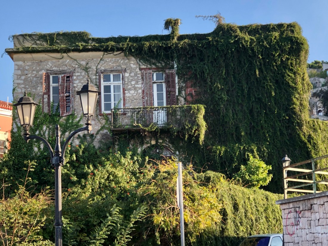 31FBC3D7-2442-4657-AFEC-095E8C4B38C4