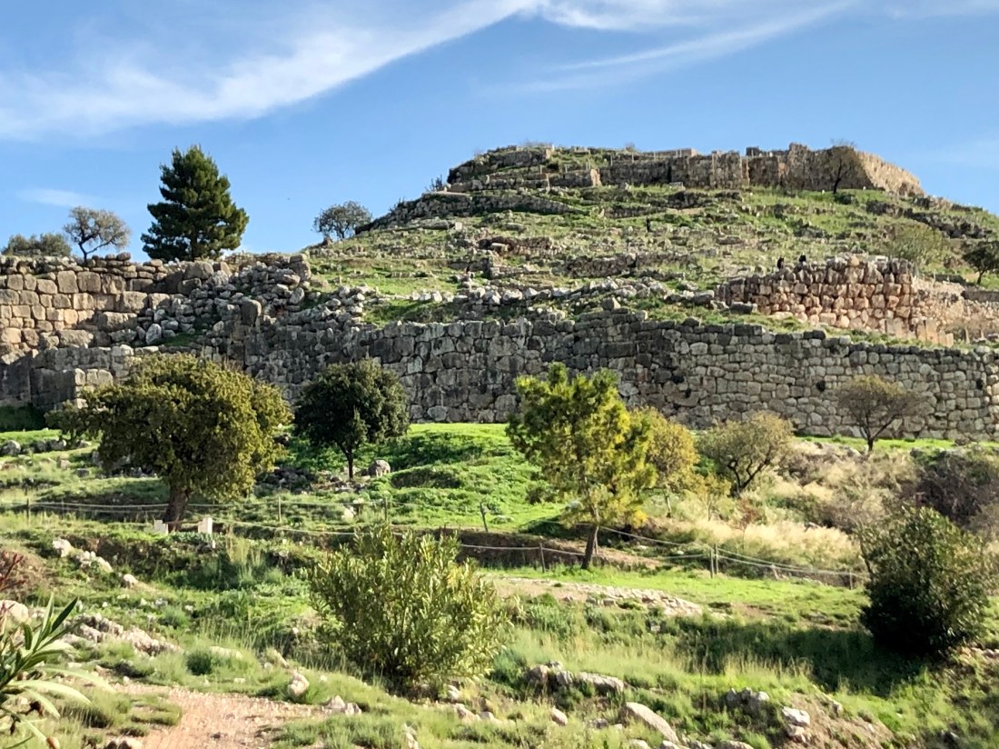 9D8522E0-8595-4D4C-86EA-E902B3ABCC31